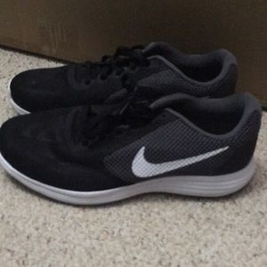 Women’s Nike Sneaker